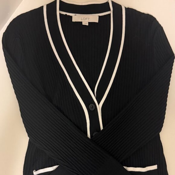 Preppy Black & White Contrast Trim Cardigan – LOFT, Size M - Picture 3 of 5